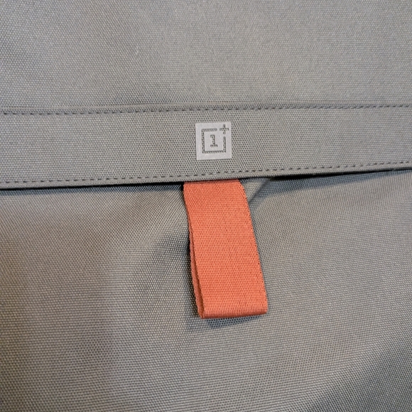 OnePlus Explorer Backpack Gray - Picture 3 of 5